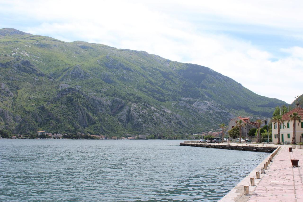 Mare E Montagna Apartment Котор Екстериор снимка